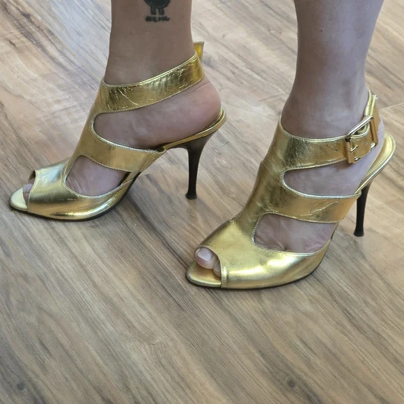 Lauren Ralph Lauren Gold Cutout Heels - Picture 5 of 5